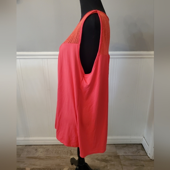 Haptics Tank Top - Picture 2 of 4